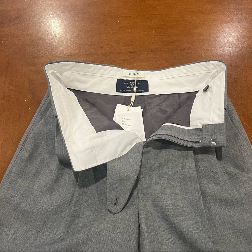 New CHICJOC Women’s Marzotto Wool Pleated Trousers Belted Size 36 Gray Luxury - Picture 7 of 16